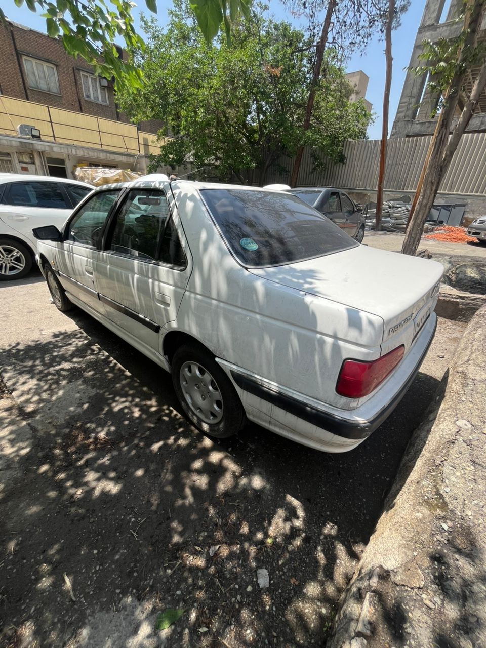 یک دستگاه پژو پارس elx